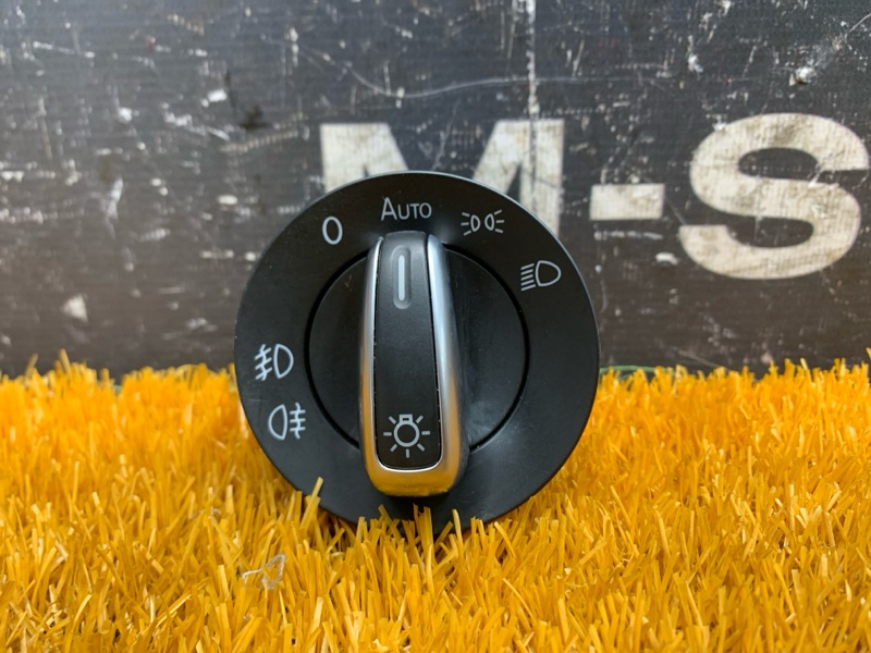 Переключатель света фар, 2000 рублей, Красноярск