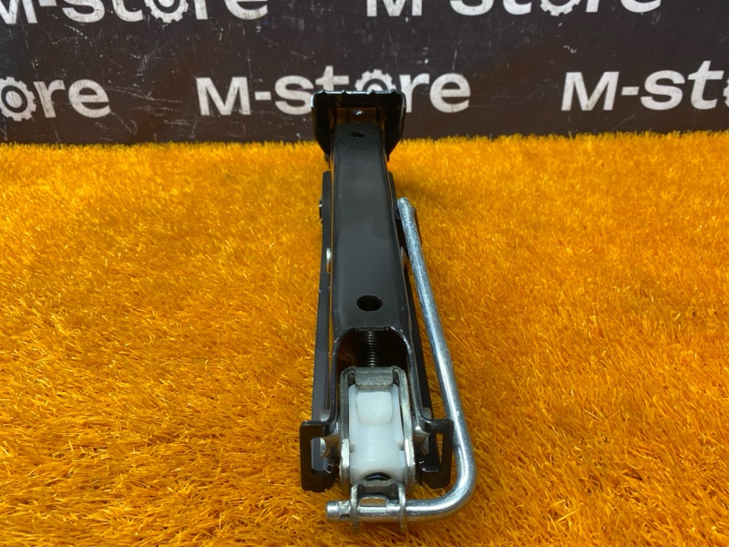 домкрат, 2500 рублей, Красноярск