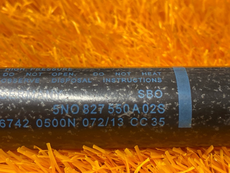 амортизатор багажника, 600 рублей, Красноярск