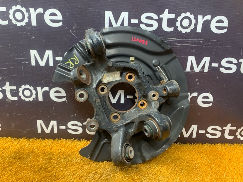 кулак поворотный, 2000 рублей, Красноярск