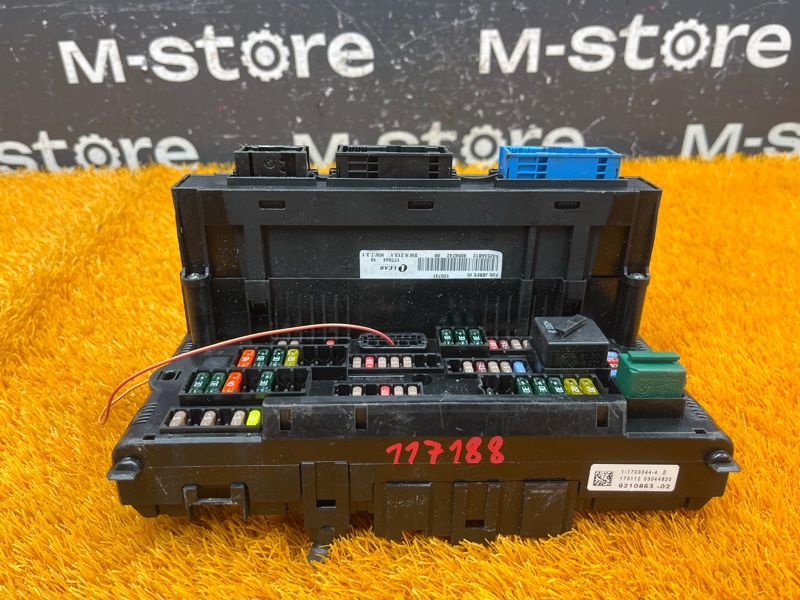 блок предохранителей, 2000 рублей, Красноярск