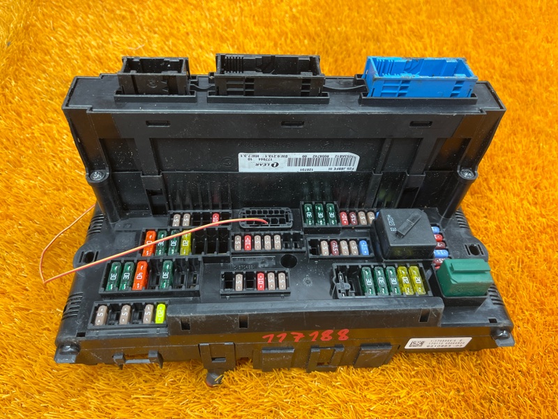 блок предохранителей, 2000 рублей, Красноярск