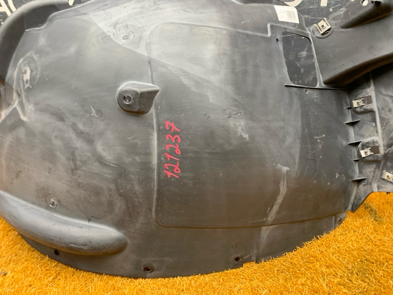 подкрылок, 5000 рублей, Красноярск