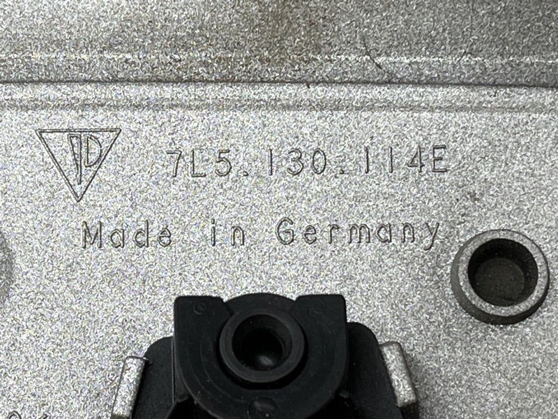 крышка двигателя, 1000 рублей, Красноярск