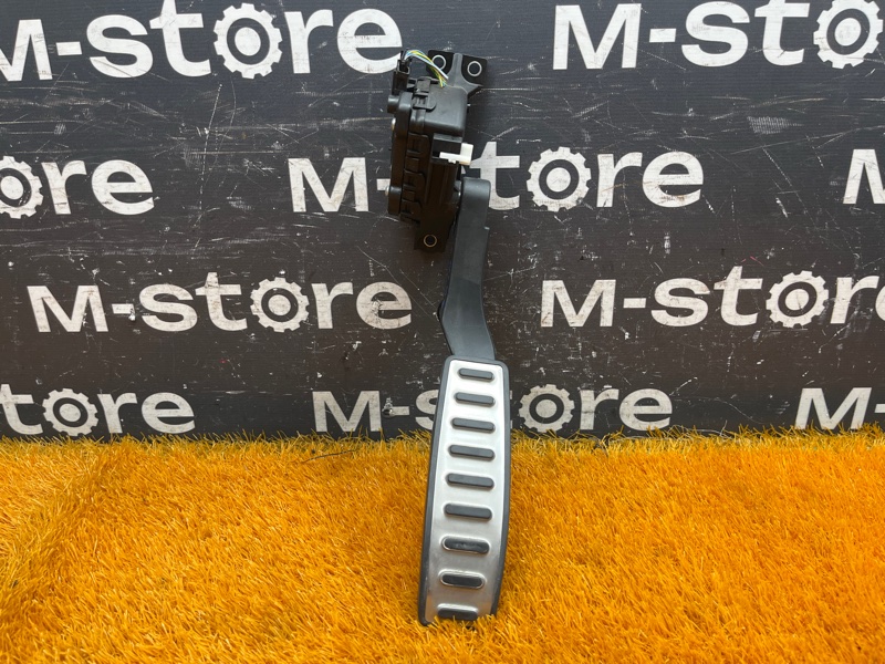 педаль газа, 500 рублей, Красноярск