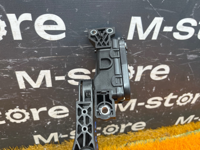 педаль газа, 500 рублей, Красноярск