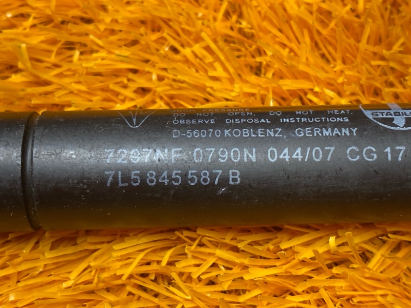 Амортизатор стекла багажника, 500 рублей, Красноярск