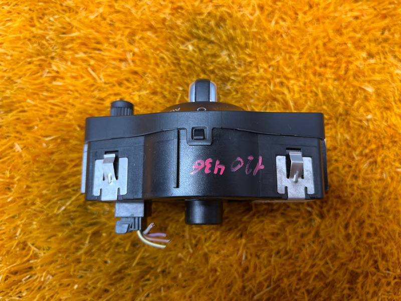 Переключатель света фар, 500 рублей, Красноярск