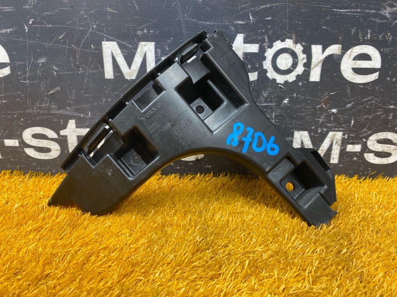 крепление бампера, 500 рублей, Красноярск