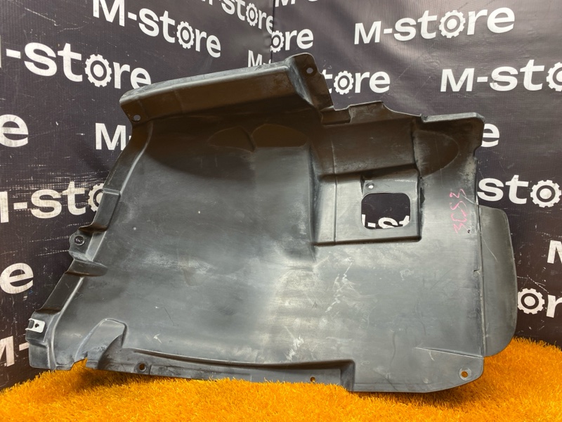 подкрылок, 5300 рублей, Красноярск