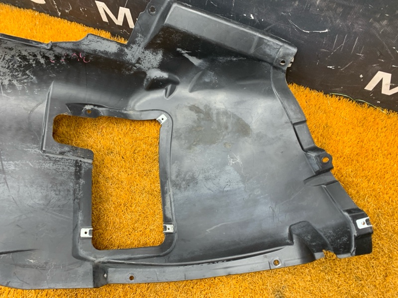 подкрылок, 7500 рублей, Красноярск