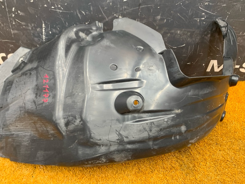 подкрылок, 2000 рублей, Красноярск