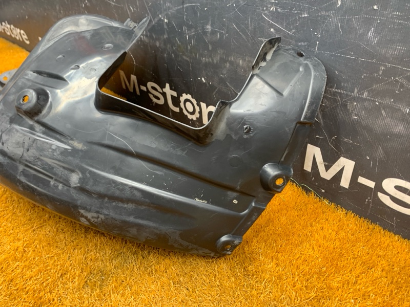 подкрылок, 2000 рублей, Красноярск