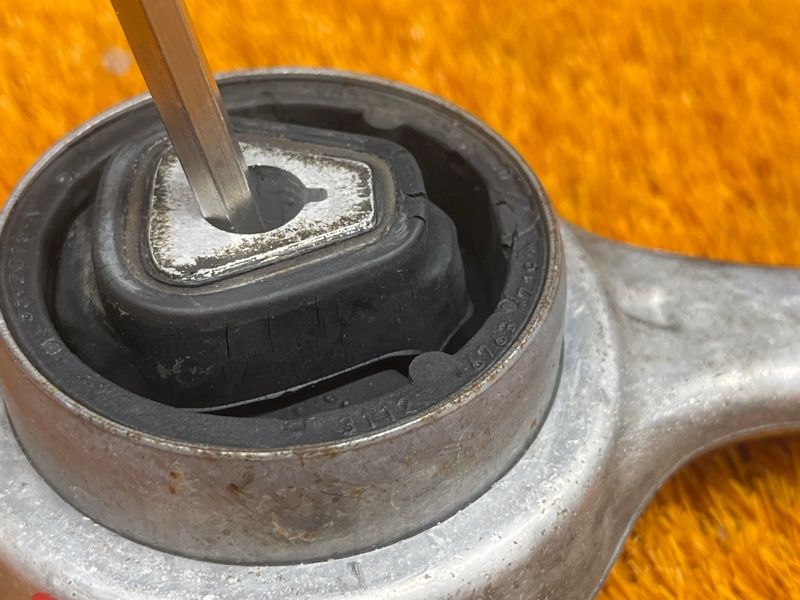 Рычаг подвески нижний, 2000 рублей, Красноярск