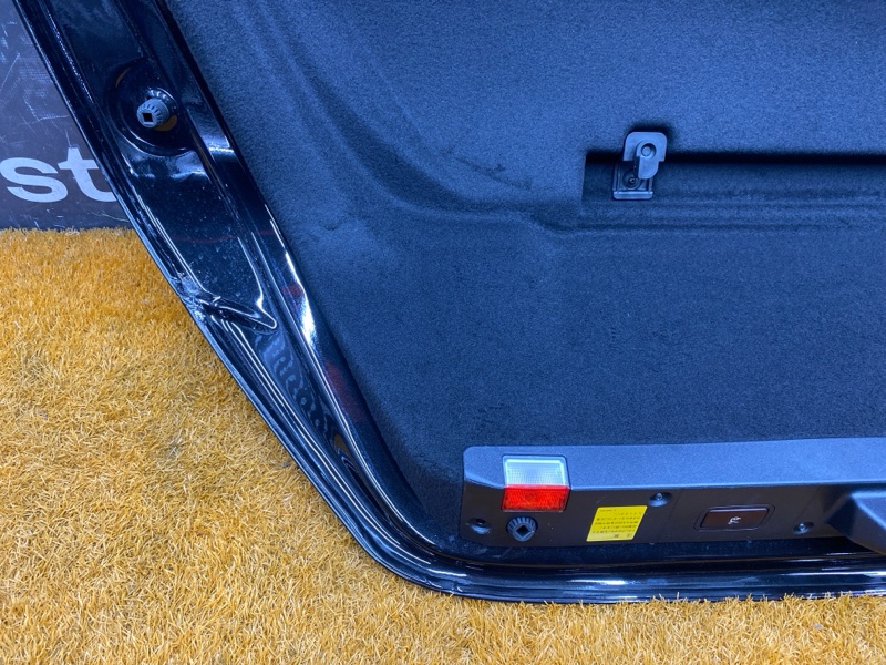 крышка багажника, 5000 рублей, Красноярск