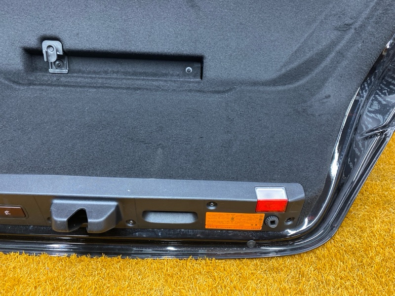 крышка багажника, 5000 рублей, Красноярск