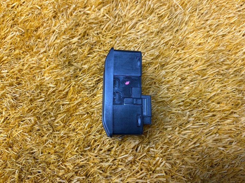 Кнопка люка, 400 рублей, Красноярск