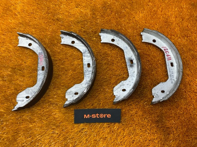 Колодки ручника, 1000 рублей, Красноярск