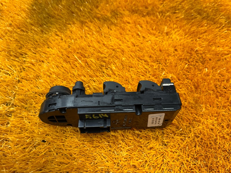 Блок управления стеклоподъемниками, 2000 рублей, Красноярск