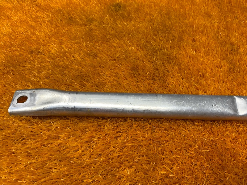 Распорка кузова, 500 рублей, Красноярск