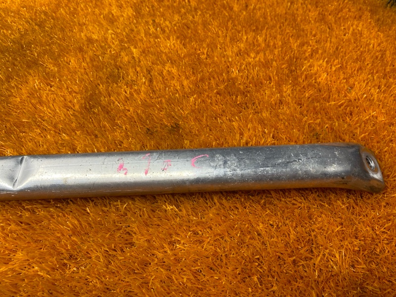 Распорка кузова, 500 рублей, Красноярск