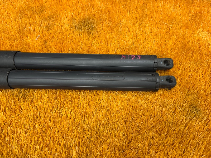 амортизатор багажника, 3000 рублей, Красноярск