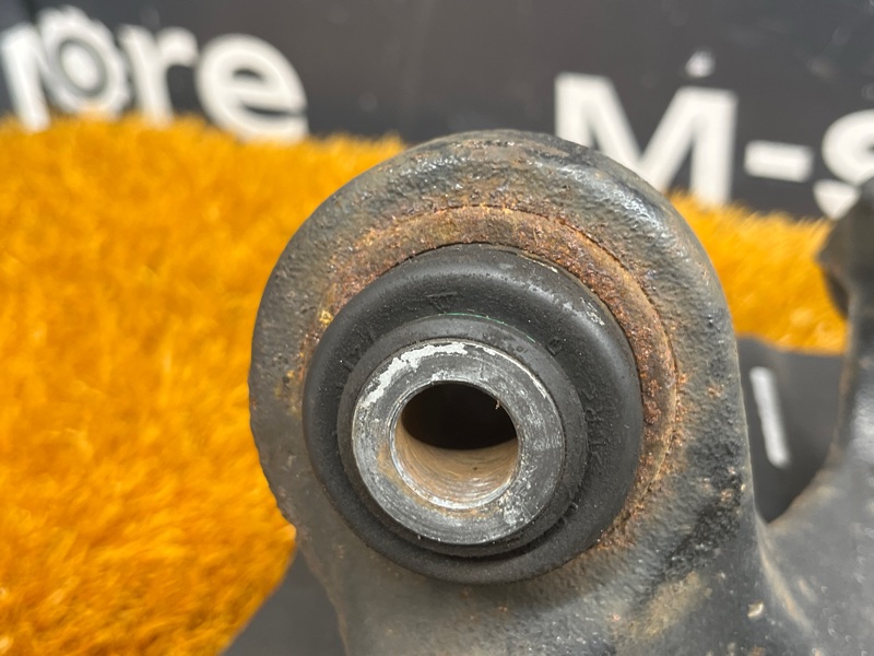 кулак поворотный, 1700 рублей, Красноярск