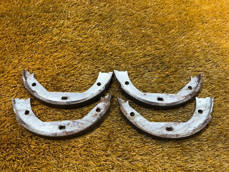 Колодки ручника, 1000 рублей, Красноярск