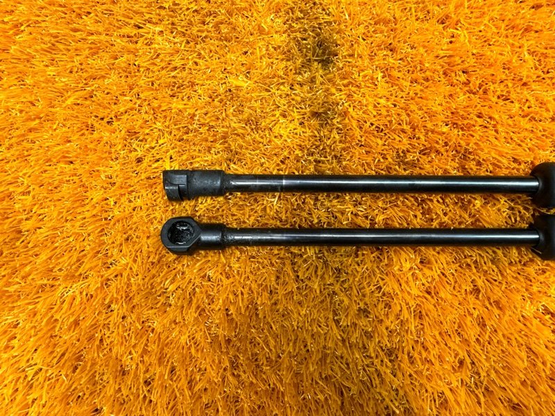 амортизатор капота, 1200 рублей, Красноярск