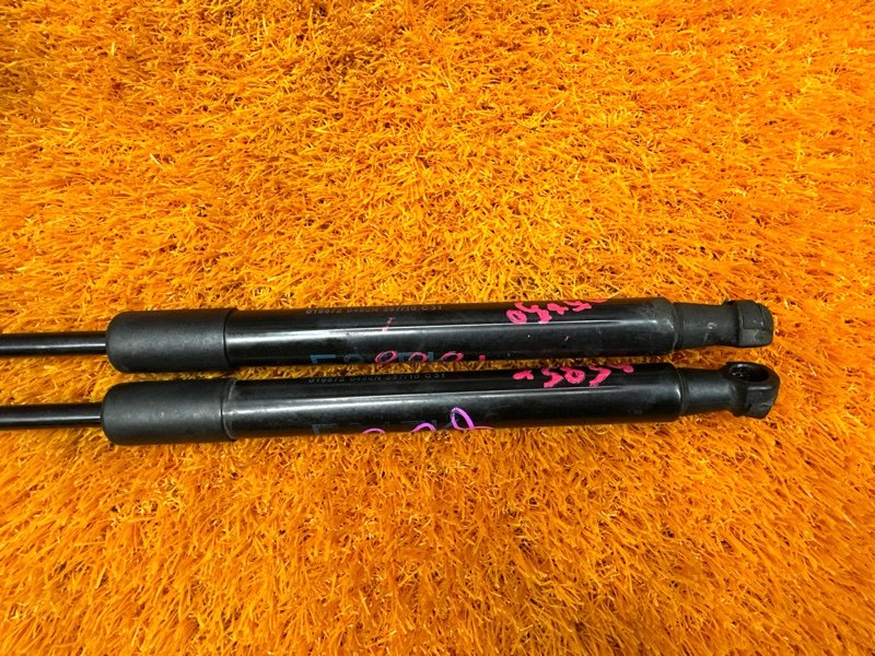 амортизатор капота, 1200 рублей, Красноярск