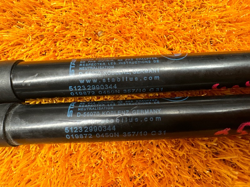 амортизатор капота, 1200 рублей, Красноярск