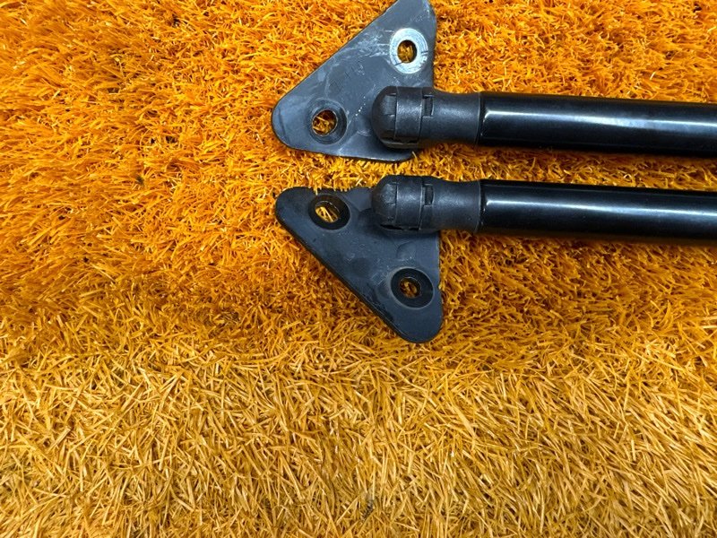 амортизатор багажника, 1000 рублей, Красноярск