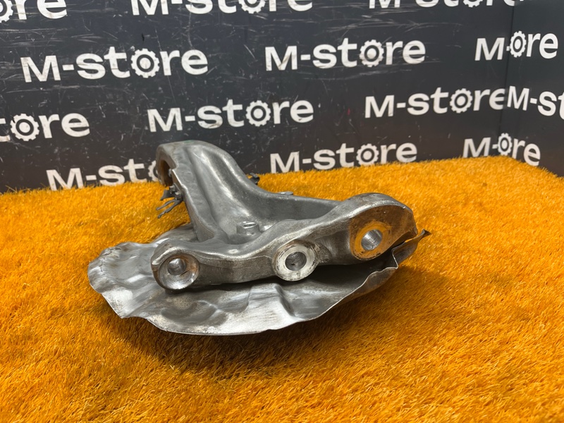 кулак поворотный, 1000 рублей, Красноярск