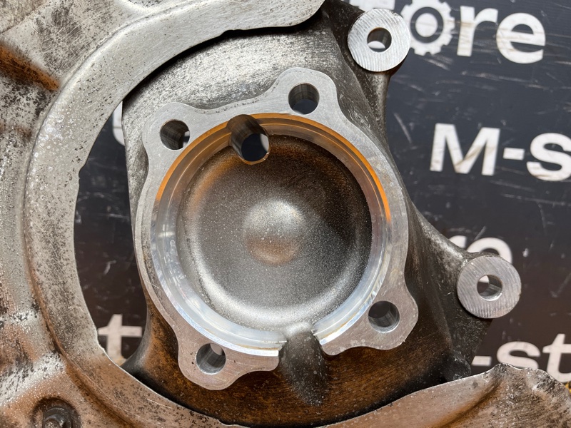 кулак поворотный, 1000 рублей, Красноярск