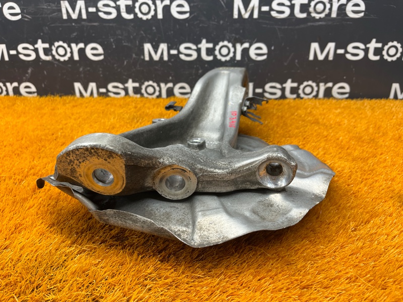 кулак поворотный, 1000 рублей, Красноярск