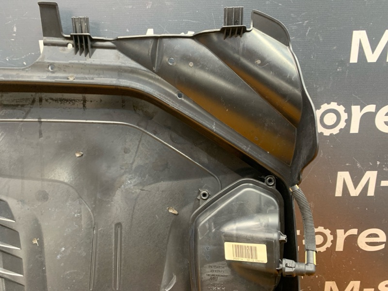 крышка двигателя, 500 рублей, Красноярск