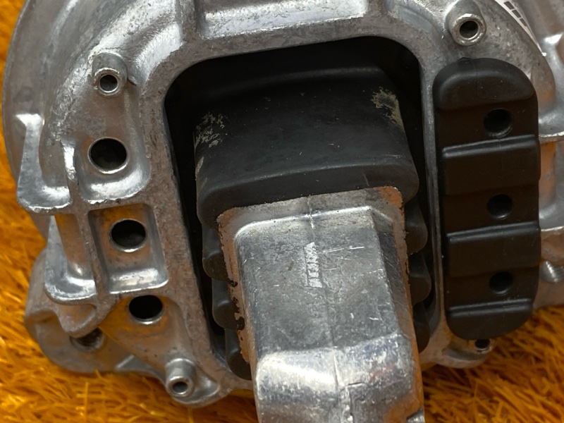 подушка двигателя, 3000 рублей, Красноярск