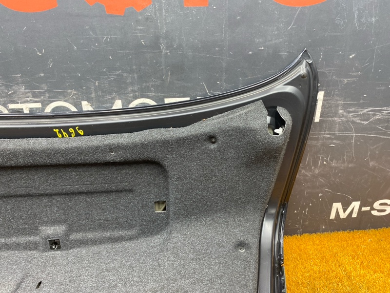 крышка багажника, 12000 рублей, Красноярск