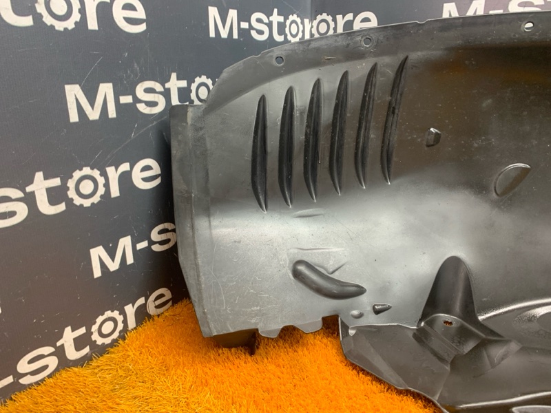 подкрылок, 3000 рублей, Красноярск