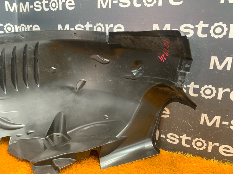 подкрылок, 3000 рублей, Красноярск