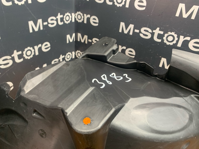 подкрылок, 3000 рублей, Красноярск