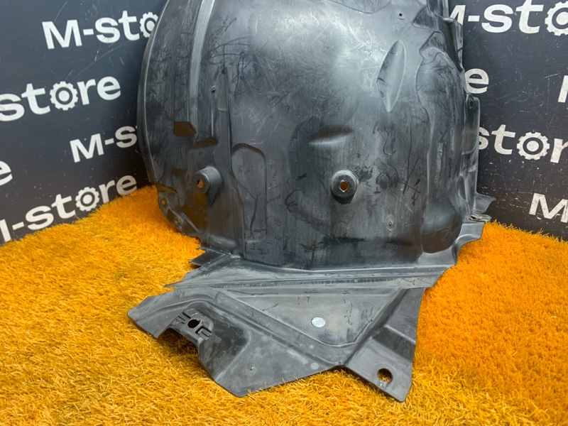 подкрылок, 6000 рублей, Красноярск