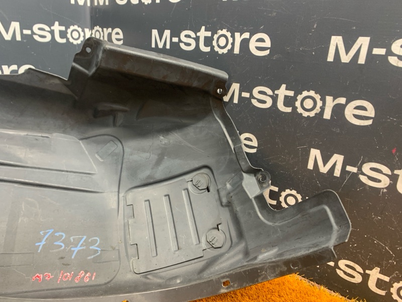 подкрылок, 4000 рублей, Красноярск