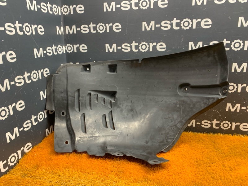 подкрылок, 3000 рублей, Красноярск