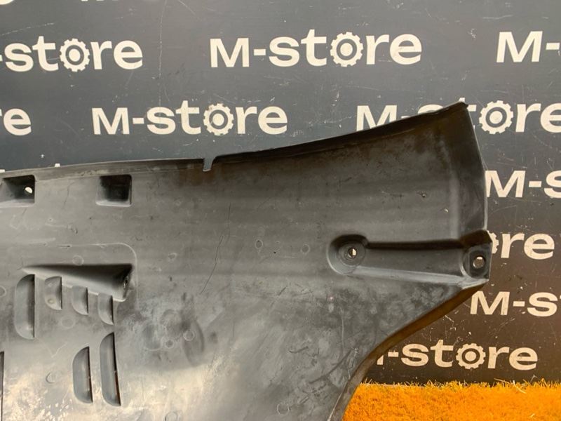 подкрылок, 3000 рублей, Красноярск