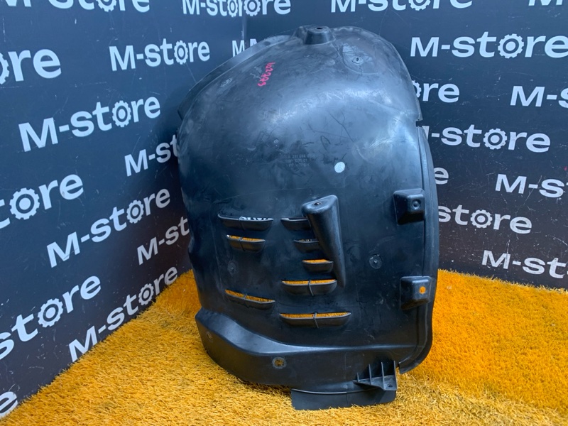 подкрылок, 3000 рублей, Красноярск