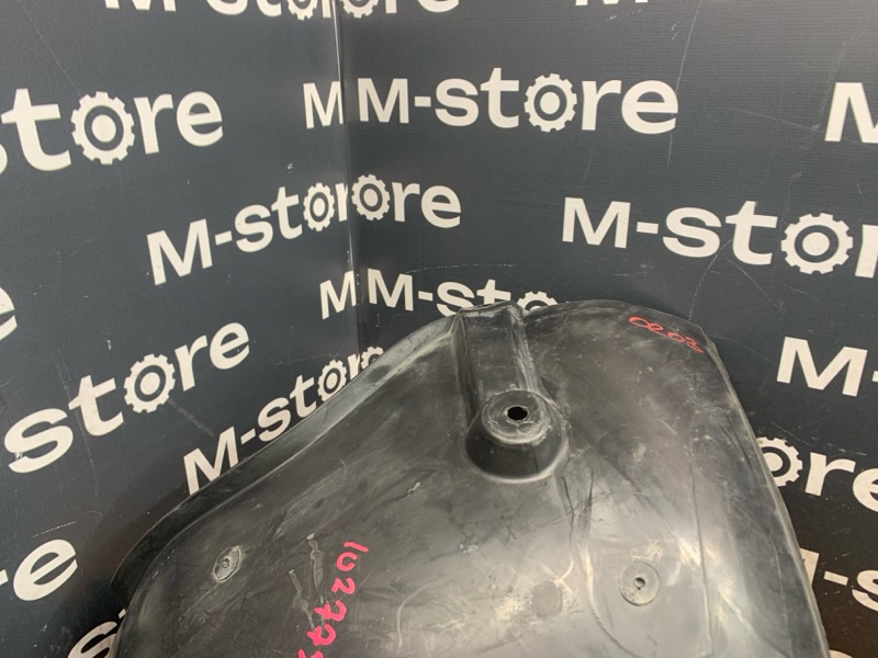 подкрылок, 3000 рублей, Красноярск