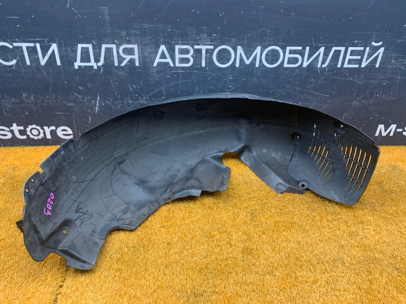 подкрылок, 500 рублей, Красноярск