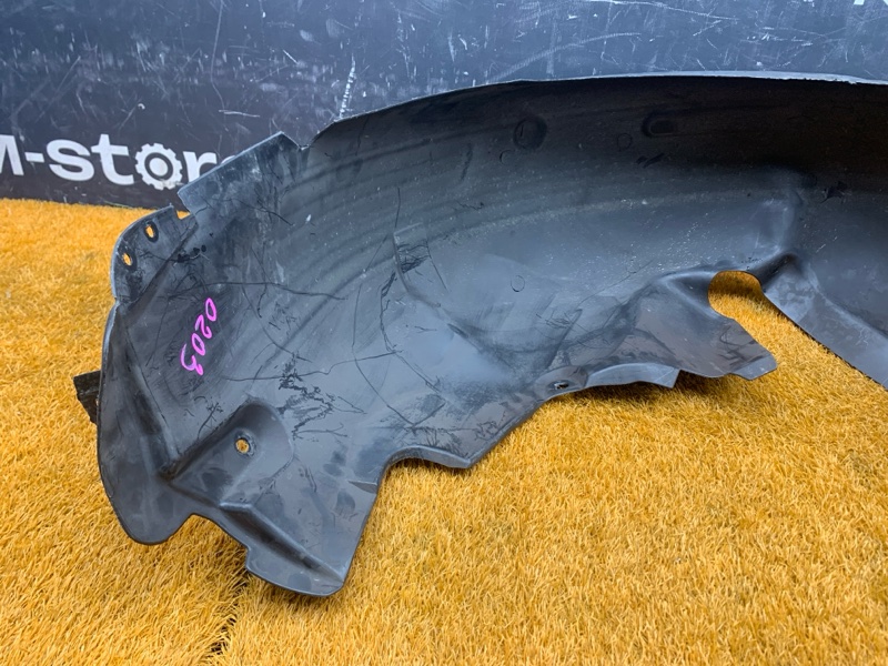 подкрылок, 500 рублей, Красноярск