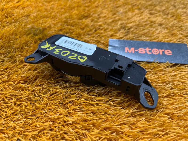 Кнопка регулировки зеркал, 500 рублей, Красноярск